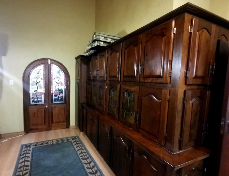 5 Bedroom Property for Sale in Mooivallei Park North West
